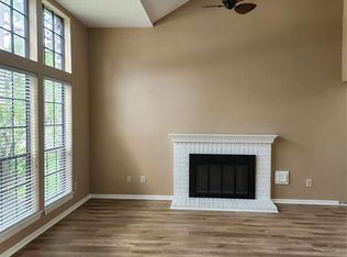 14562 Oak Chase Dr, Houston, TX 77062