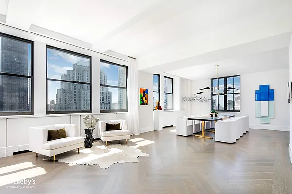 Sold by Sotheby's International Realty | media 22