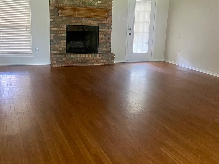 1122 Kensington Ct — Photo 9