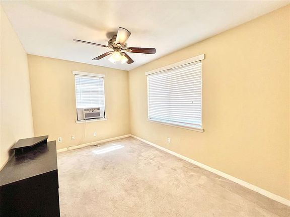 5th image of 516 Graceland St #A