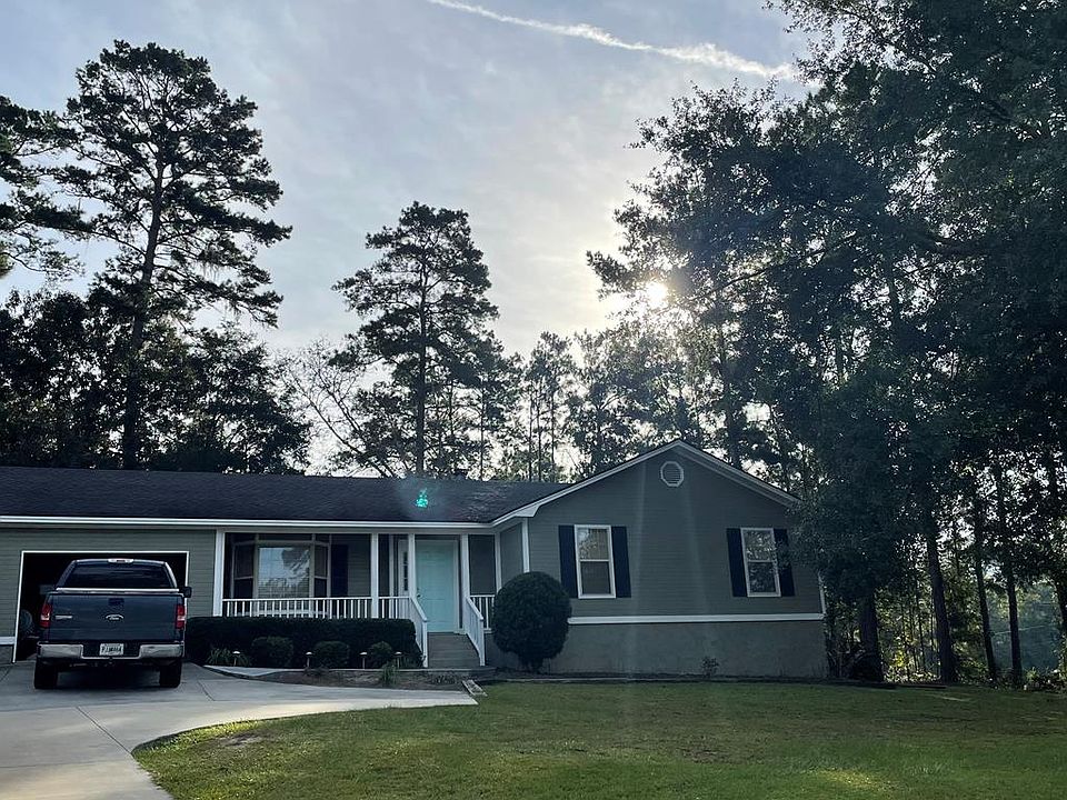 1st image of 4400 Holly Ln