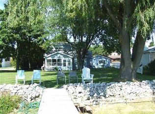 4945 Dock St, Onekama, MI 49675