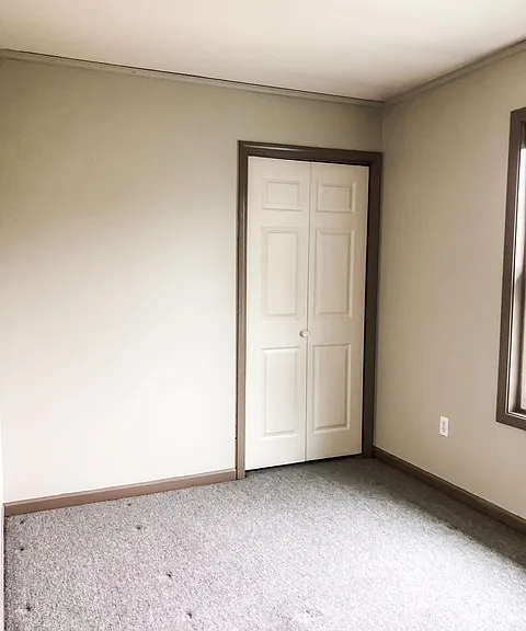 405 Main St — Photo 16