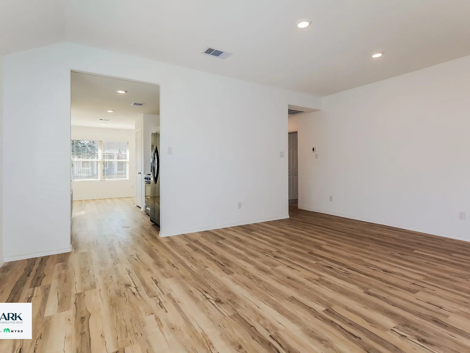 4 bed, 2.0 bath, 1313 sqft, $1,599 — Photo 2