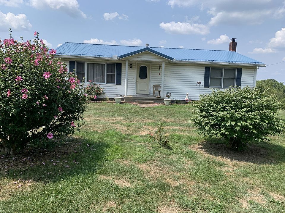 2nd image of 42485 Helwig Ridge Rd