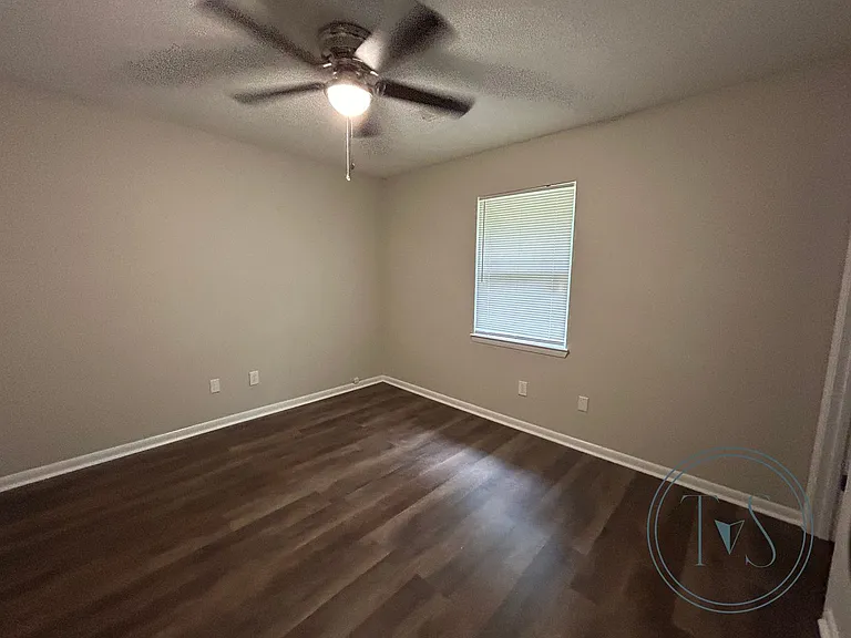 993 White Cir — Photo 9