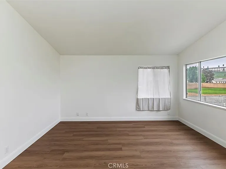 2766 Broken Lance Dr — Photo 24