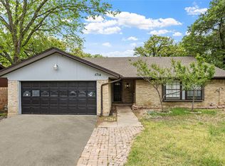 5714 Tumbleweed Ct, Arlington, TX 76017