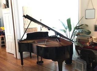 1822 Chestnut St APT 2F, Philadelphia, PA 19103