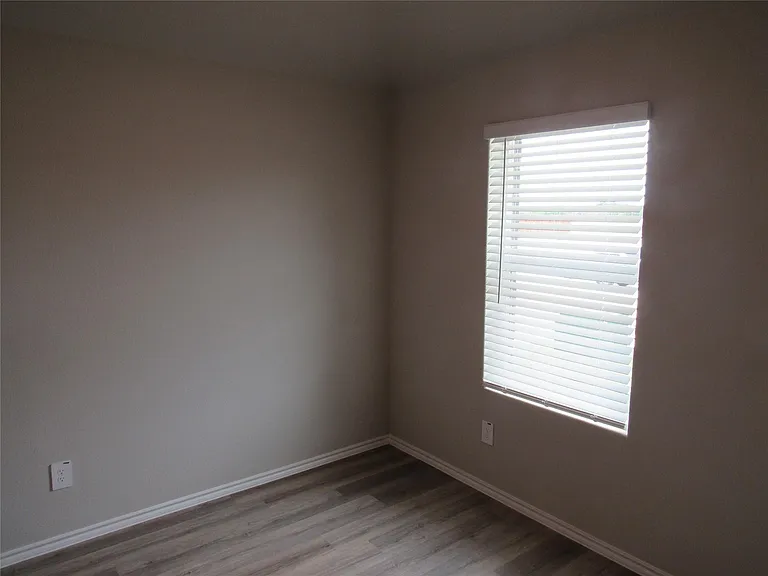 1612 Tin Roof Rd — Photo 11