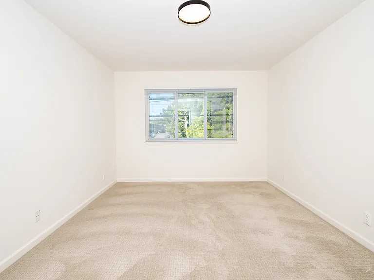 935 Burnett Ave #4 — Photo 12