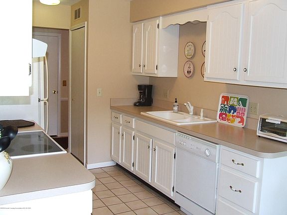 4th image of 1038 Grenoble Ln Unit A