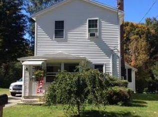 20 Elm St, Upton, MA 01568