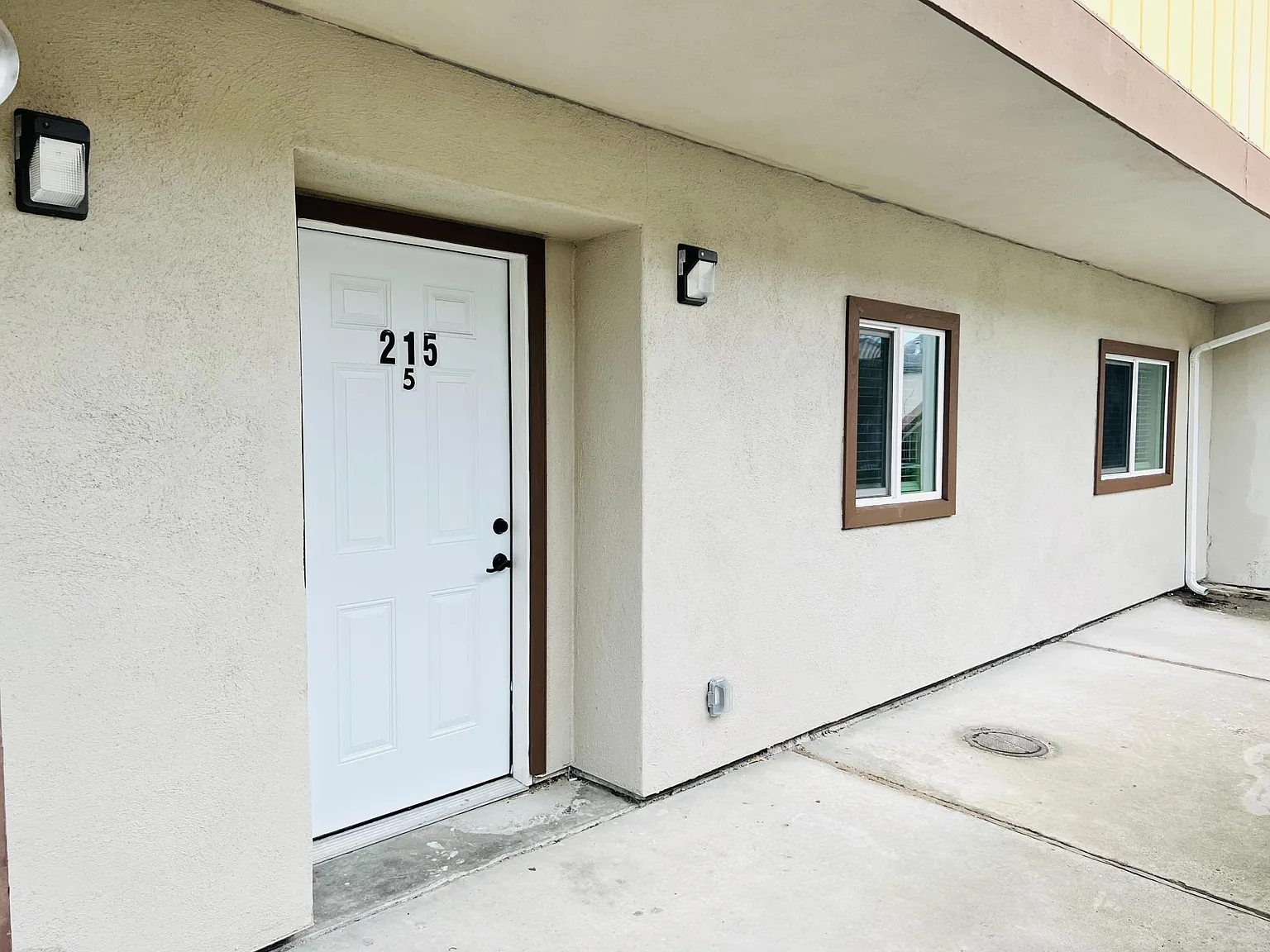215 Hillcrest Ave — Photo 4