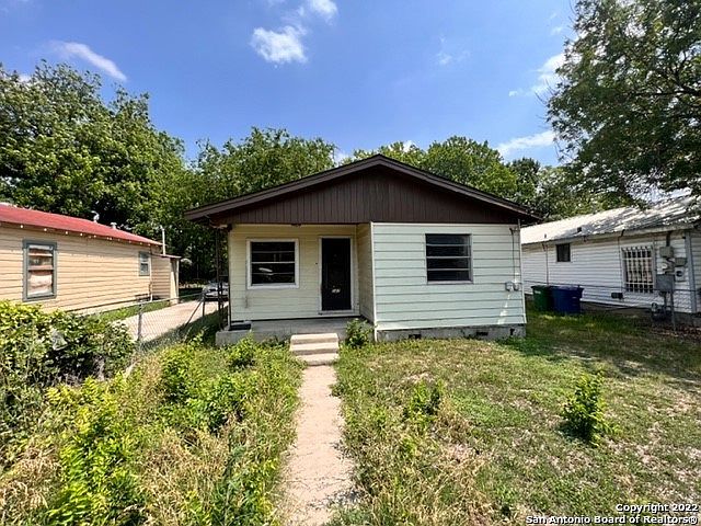 1st image of 247 E Baylor