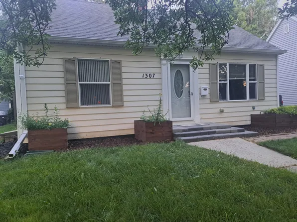 1307 S Lincoln St, Aberdeen, SD 57401