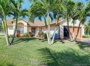 3001 SE Tipton Ct, Pt Saint Lucie, FL 34952