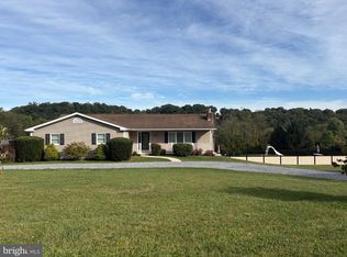 3691 W Weaver Rd, Greencastle, PA 17225