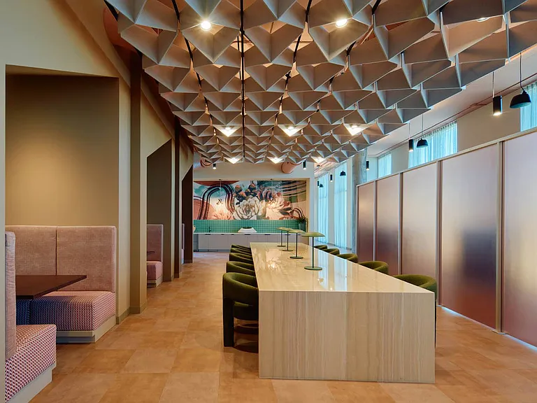Sol Modern Phoenix Apartments Coworking Lounge