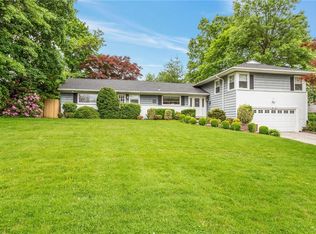 22 Avis Dr, New Rochelle, NY 10804