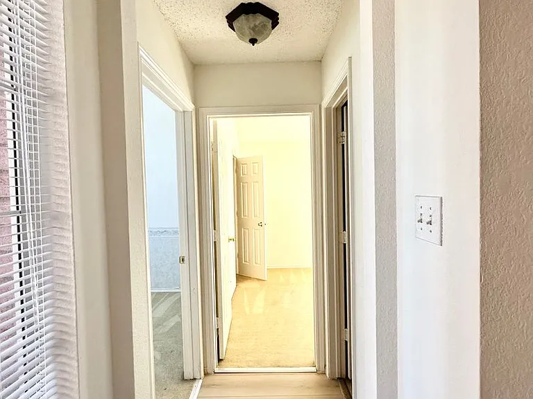 8005 Paloverde Dr — Photo 10