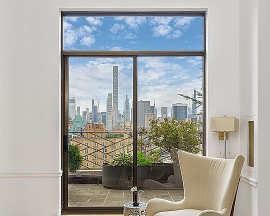 2nd image of 21 E 79th St Unit Penthouse