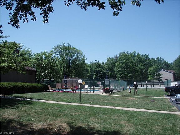 5th image of 1633 Cedarwood Dr APT 222