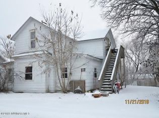 324 Riverside Ave S, Thief River Falls, MN 56701