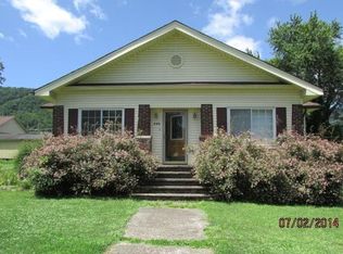 806 Jacksboro St, Lake City, TN 37769