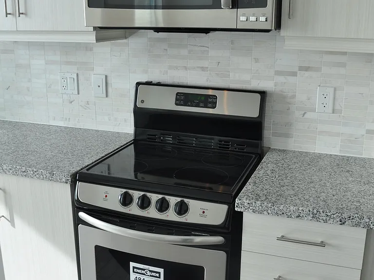 68 Canterbury Pl #1707 — Photo 32
