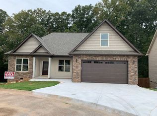 460 Risen Star Dr, Boiling Springs, SC 29316