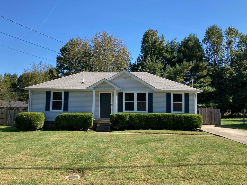1st image of 565 Lorie Ln