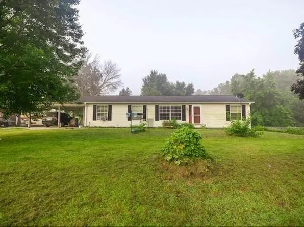 1667 Livingston #402, Mooresville, MO 64664