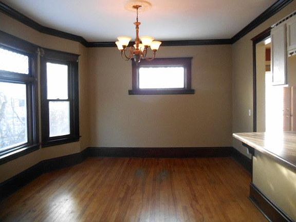 5th image of 1408 Minnehaha Ave W