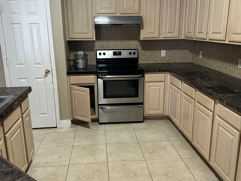 1113 Inland Ln — Photo 8