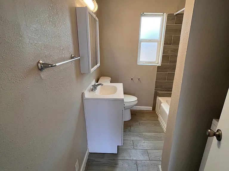 220 E Fort Lowell Rd #11 — Photo 5