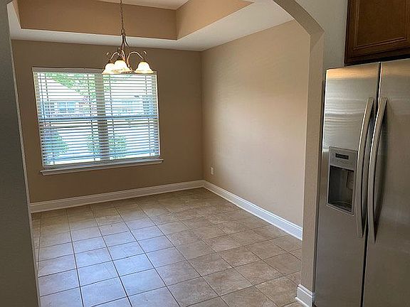 5th image of 2562 Fiddlers Cir