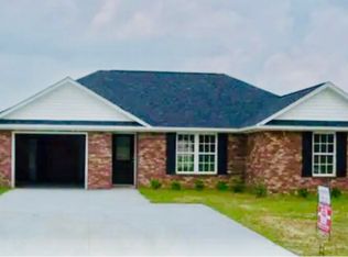 221 Andrew Dr, Manning, SC 29102