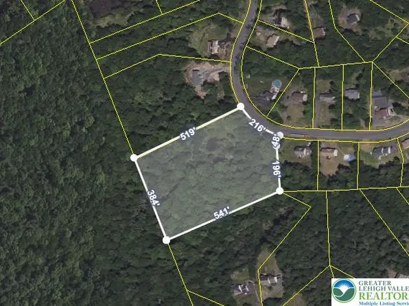 1052 Bear Swamp Rd, East Stroudsburg, PA 18302