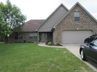 5602 Scarlet Oak Rd, Jeffersonville, IN 47130