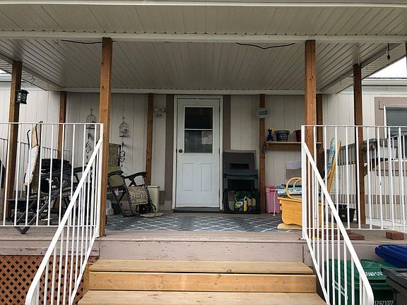 2nd image of 209 2nd Ave SE