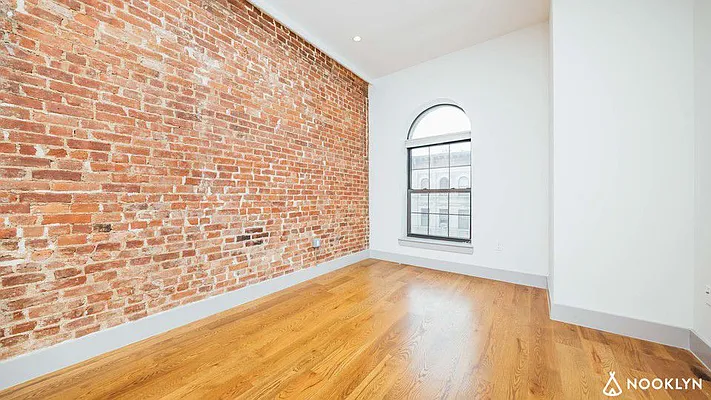 Rented by Nooklyn NYC LLC | media 31