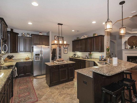 4th image of 4369 Essex Terrace Cir