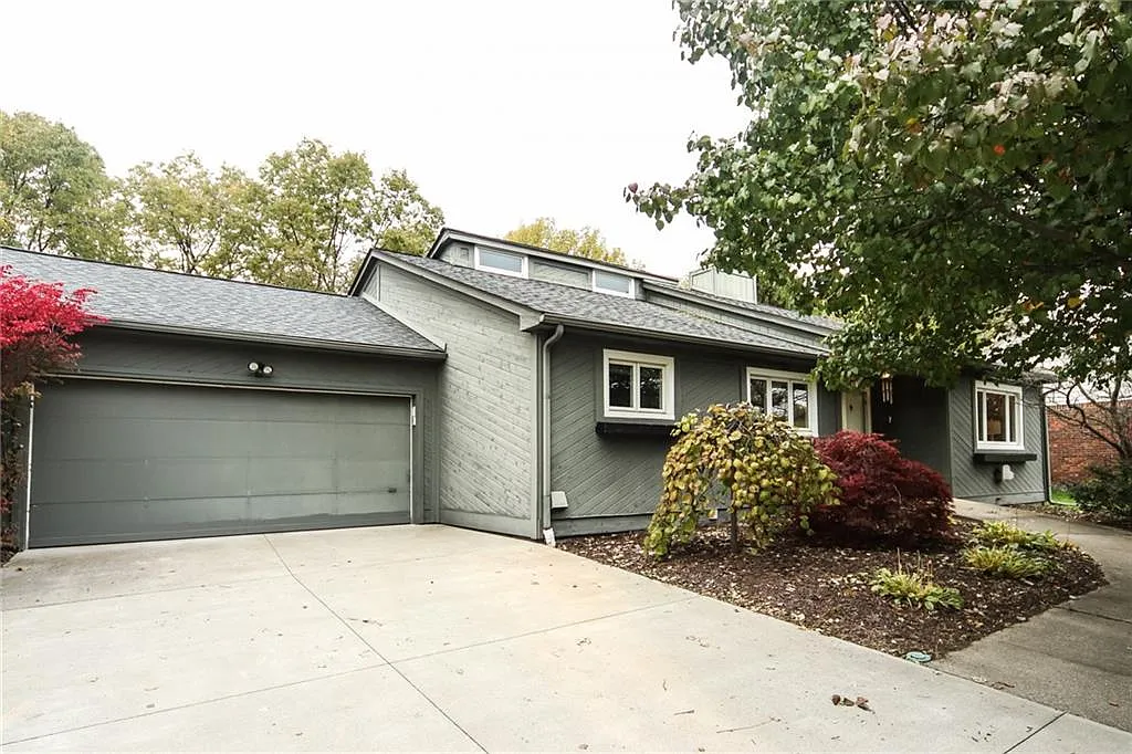 7706 Teel Way photo 1