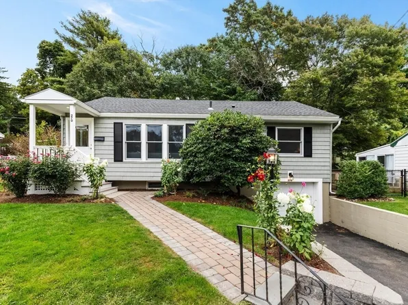 270 Lexington St, Woburn, MA 01801