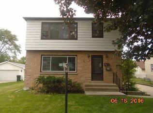2826 S 106th St, West Allis, WI 53227