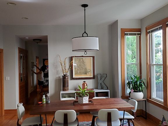 2nd image of 2128 W Leland Ave #1