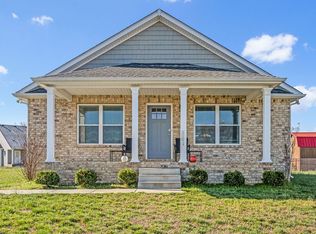 102 Thacker Dr, Portland, TN 37148