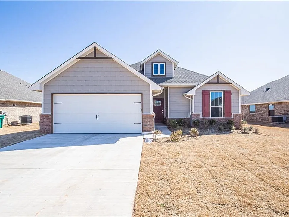 616 John Chisholm Way