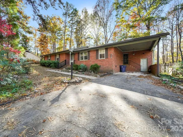 201 Smith St #13, Wingate, NC 28174